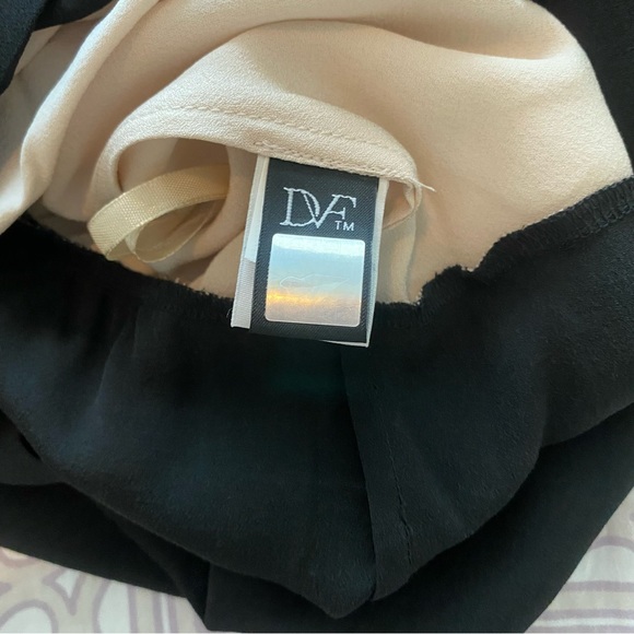 Diane Von Furstenberg DVF silk drape front dress size 8 - Picture 6 of 12